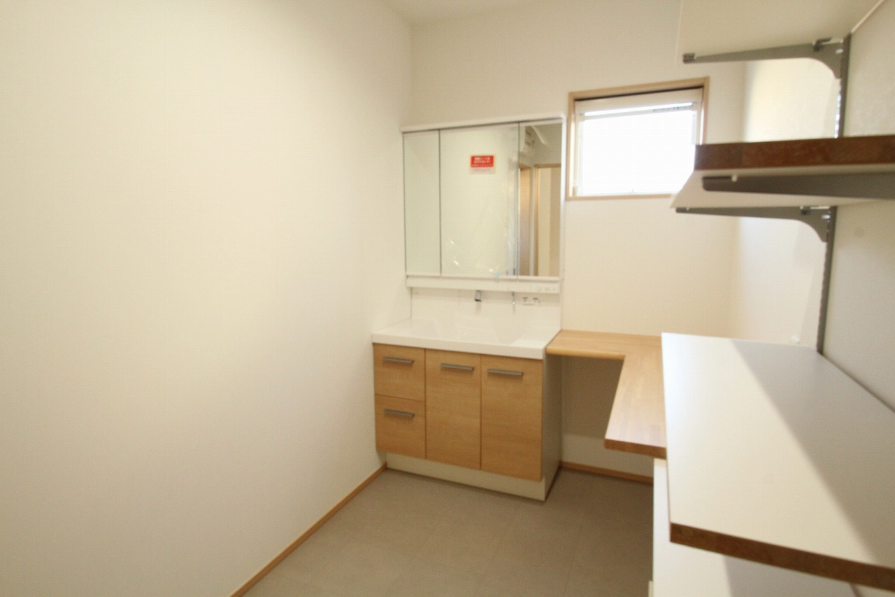 朝倉Ⅱ　新築戸建　2号地　（全3区画）の独立洗面台