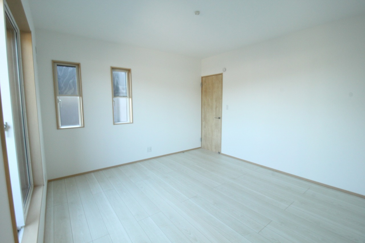 朝倉Ⅱ　新築戸建　2号地　（全3区画）の洋室|2Ｆ　東の部屋　8.0帖