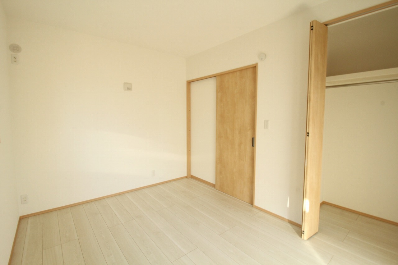 朝倉Ⅱ　新築戸建　2号地　（全3区画）の収納|2Ｆ　南の部屋　6.0帖