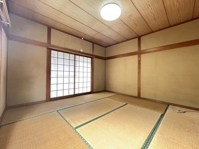 【和室】 | 勝立貸家 | 8帖の和室でゆっくりとくつろげますね♪
