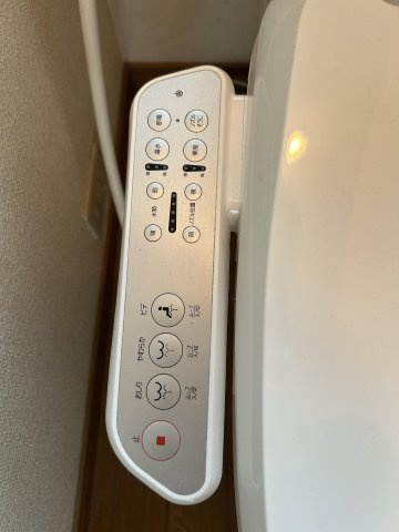 【トイレ】 | 勝立貸家 | ウォシュレット付きです。