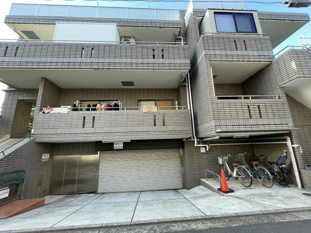 トップヒルズフラットの間取り