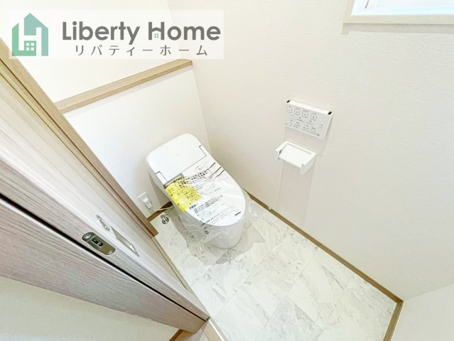 土浦市中村南1丁目　新築戸建　平屋建てのトイレ