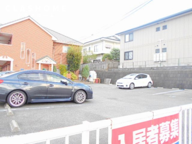 ヨーロピアンシャレー参番館　　　刈谷市の賃貸ならクラスホーム刈谷店の駐車場