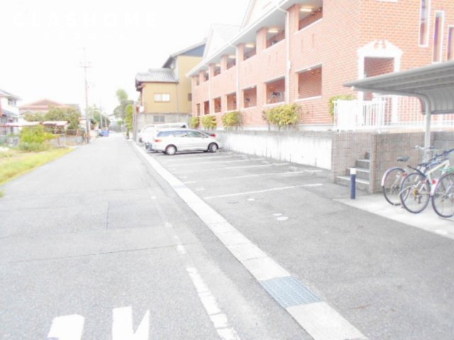 ヨーロピアンシャレー参番館　　　刈谷市の賃貸ならクラスホーム刈谷店の駐車場