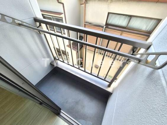 エイムのバルコニー