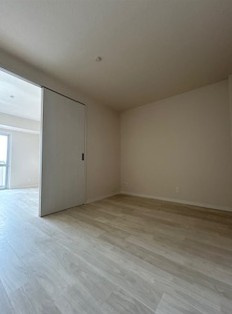 グランドマンションニュー大阪の洋室|個人の部屋や寝室として使える洋室です