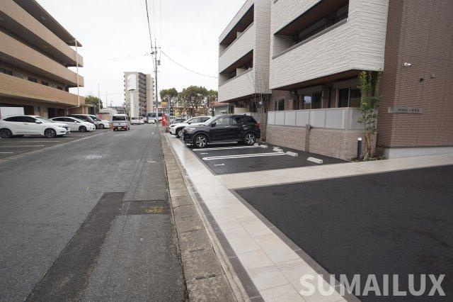 熊本市中央区上水前寺２丁目の賃貸マンションの駐車場