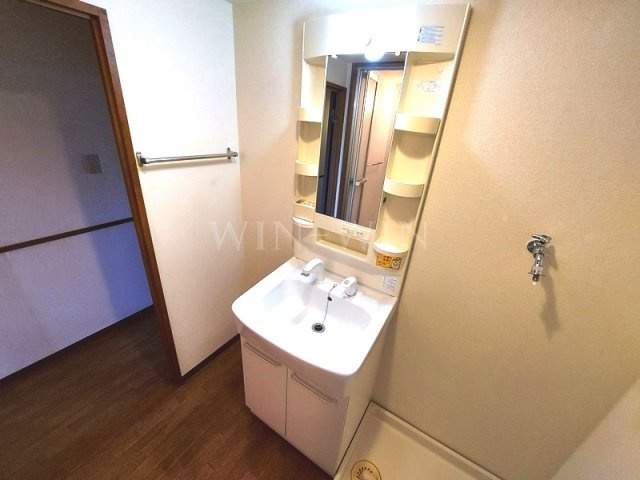 サンテラス福井の独立洗面台