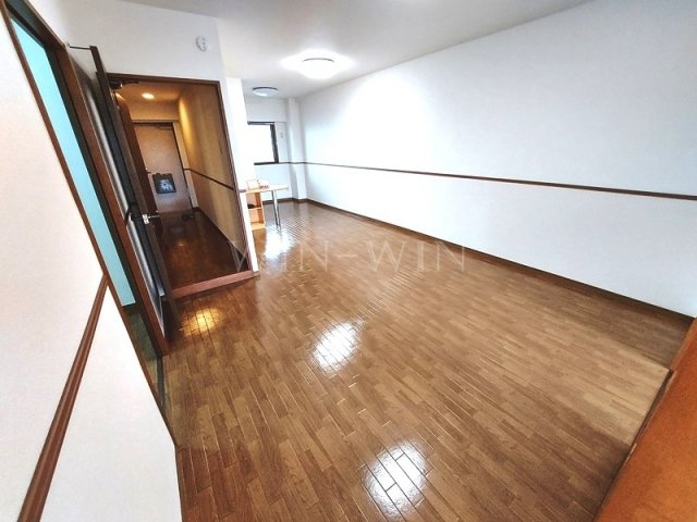 サンテラス福井の居間・リビング