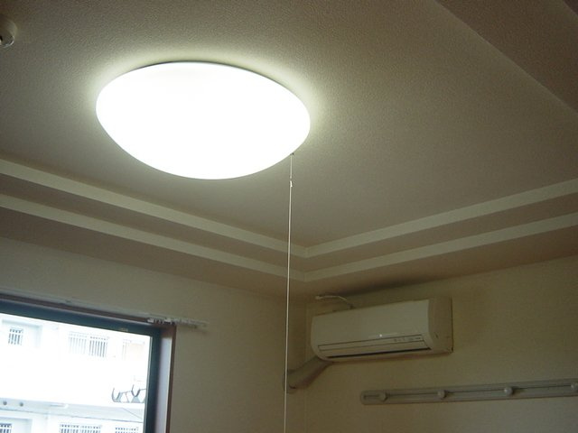 メゾンクローバーの設備|照明・エアコン