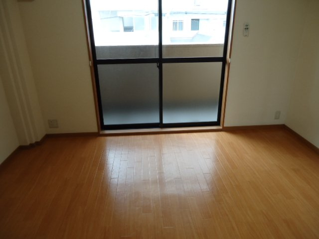 メゾンクローバーの内装|洋室