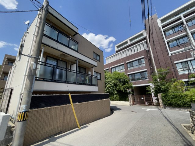 グランツ岡本の外観