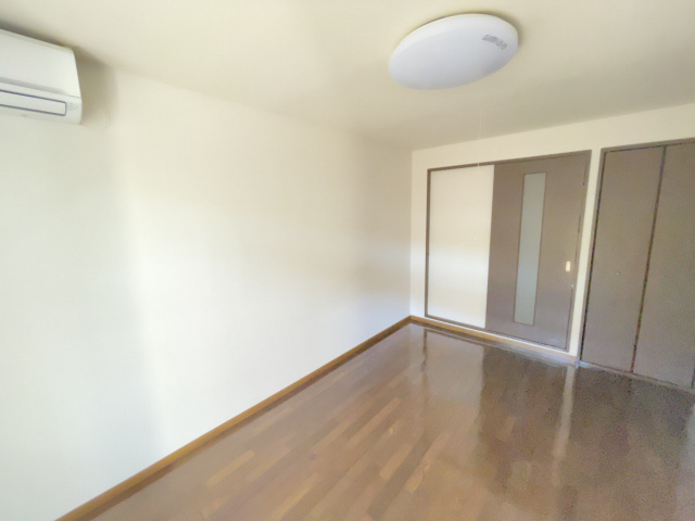 グランツ岡本の居間・リビング