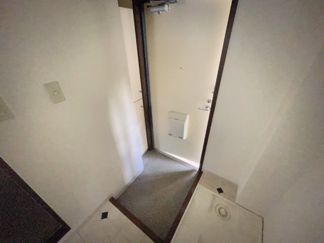 グランツ岡本の玄関