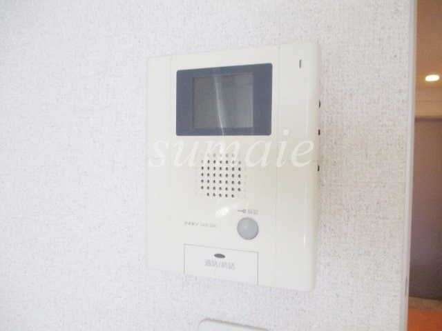 ラージベルティのセキュリティ|モニター付インターホン完備。