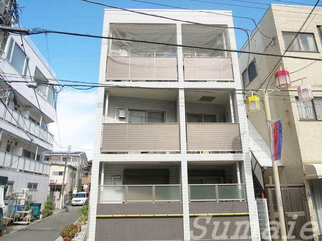 ラージベルティの外観|3階建てマンションです！！