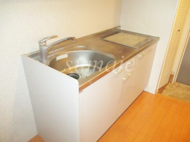 ラージベルティのキッチン|IHのキッチンです。