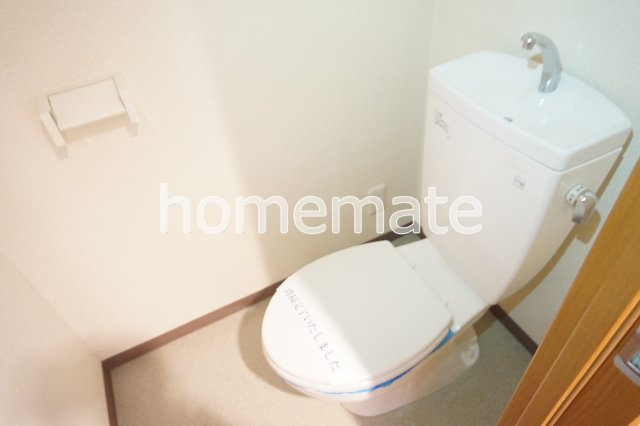 TOMITAビルのトイレ