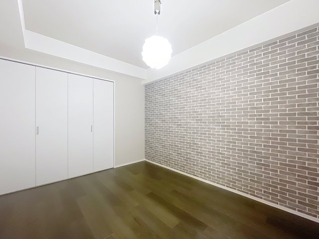 アクティ五月が丘の内装|個人の部屋や寝室として使える洋室です