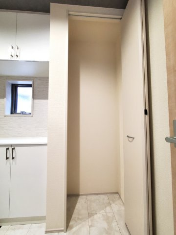 三郷市　彦川戸1丁目　新築戸建　全1棟の洋室|施工例です