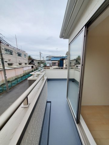 三郷市　彦川戸1丁目　新築戸建　全1棟のバルコニー|お洗濯にも便利なバルコニー