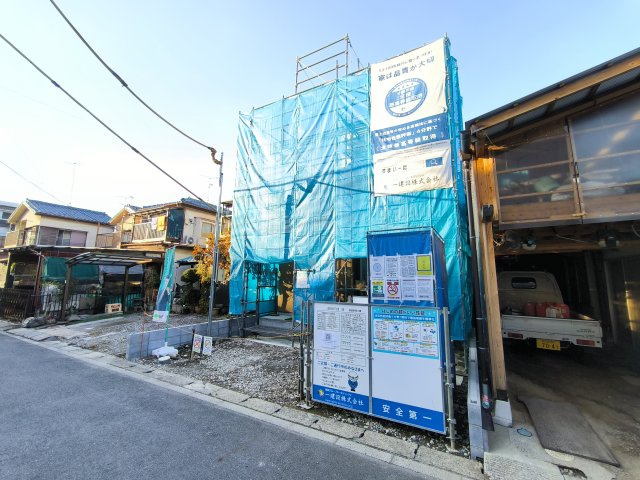 三郷市　彦川戸1丁目　新築戸建　全1棟の前面道路含む現地写真|前面道路含む現地写真です