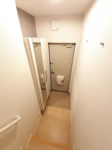 アメニティプレイス　Ⅰの玄関