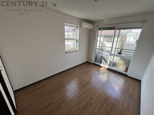 ルシェール西宮の居間