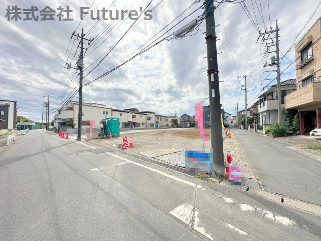 三郷市戸ケ崎5丁目　建築条件無し売地　全10区画　J区画の前面道路含む現地写真|前面道路含む現地写真です。