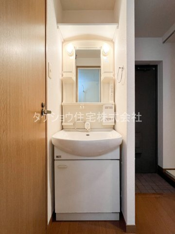 エクメール西公園の独立洗面台|※302です。