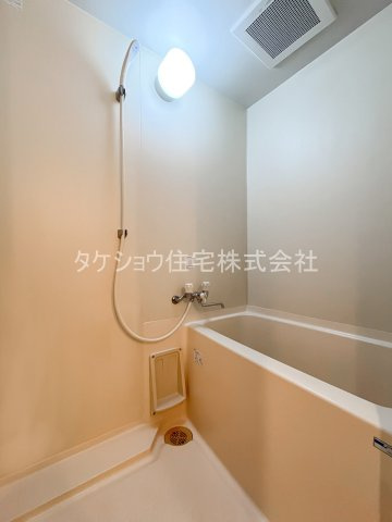 エクメール西公園の浴室|※302です。