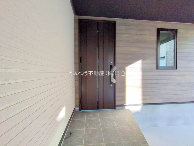 KEIAI GRACE角割町2期の玄関