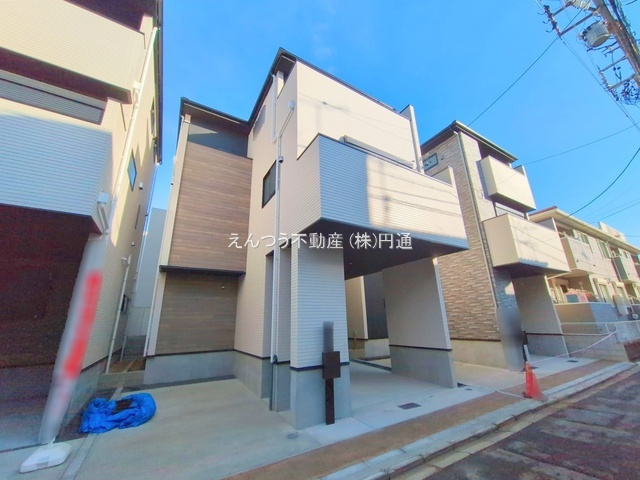 KEIAI GRACE角割町2期の前面道路含む現地写真