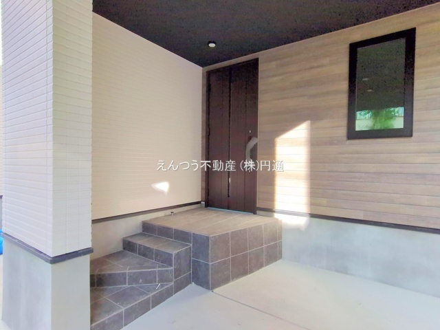 KEIAI GRACE角割町2期の玄関