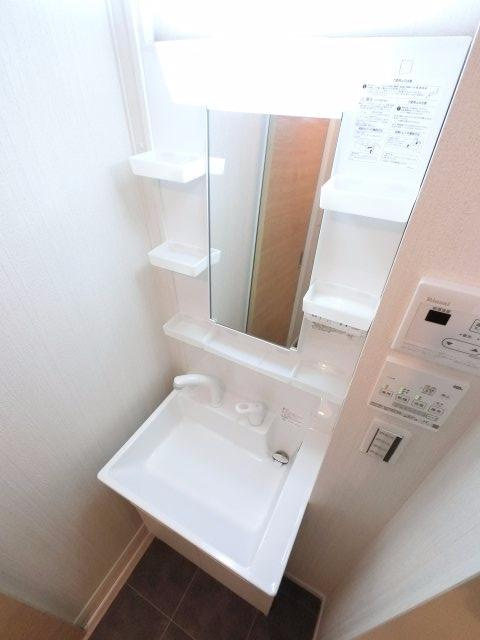 【独立洗面台】