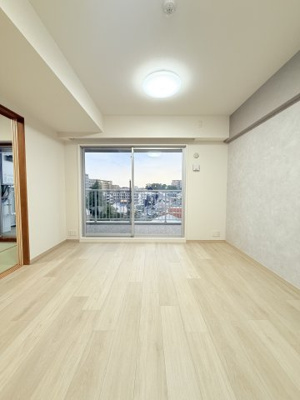 【居間・リビング】 | ローレルコートかしわ台 | 別アングルからのリビングになります。