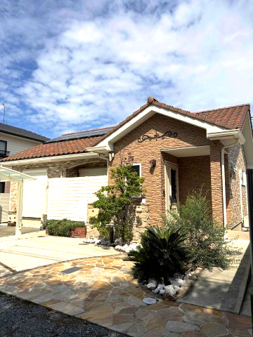 玉村町大字下新田　中古2790の前面道路含む現地写真