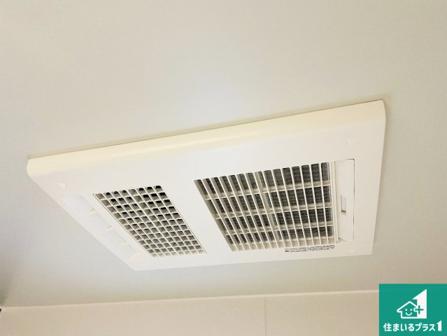 近江八幡市堀上町　第7期　新築一戸建ての冷暖房・空調設備|四季を通して快適なバスライフをお手伝いする浴室暖房乾燥機！浴室の乾燥・暖房・涼風・換気はもちろん、２４時間換気にも対応！