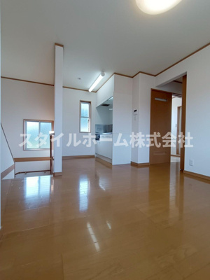 【居間・リビング】 | カーサ国府Ⅱ