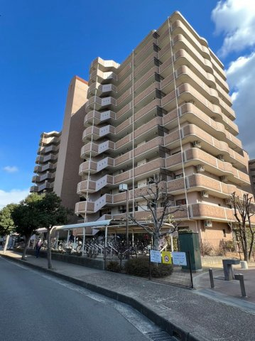 ロイヤルコート豊中参番館の外観