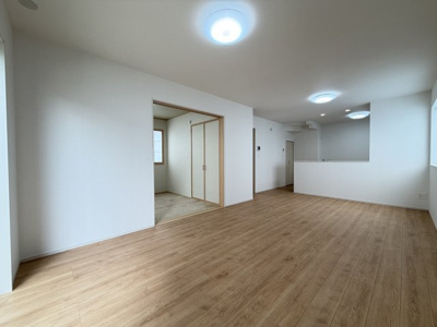 【居間・リビング】 | 読谷村瀬名波（全2棟） | A号棟　LDK16.62帖♪