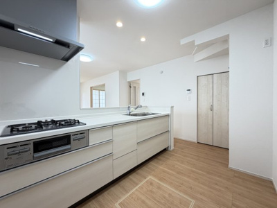 【キッチン】 | 読谷村瀬名波（全2棟） | A号棟　使いやすいシステムキッチン♪