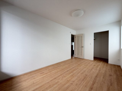 【洋室】 | 読谷村瀬名波（全2棟） | A号棟　洋室7.5帖＋WIC付き♪