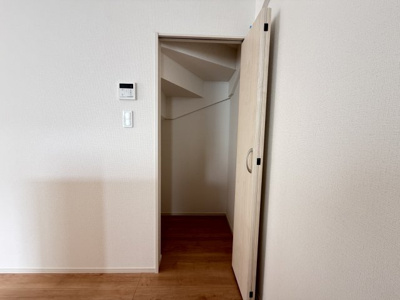 【収納】 | 読谷村瀬名波（全2棟） | A号棟　キッチン脇収納付き♪