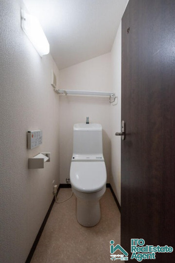 岡崎西福ノ川町　京町家のトイレ