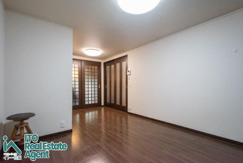 岡崎西福ノ川町　京町家の洋室