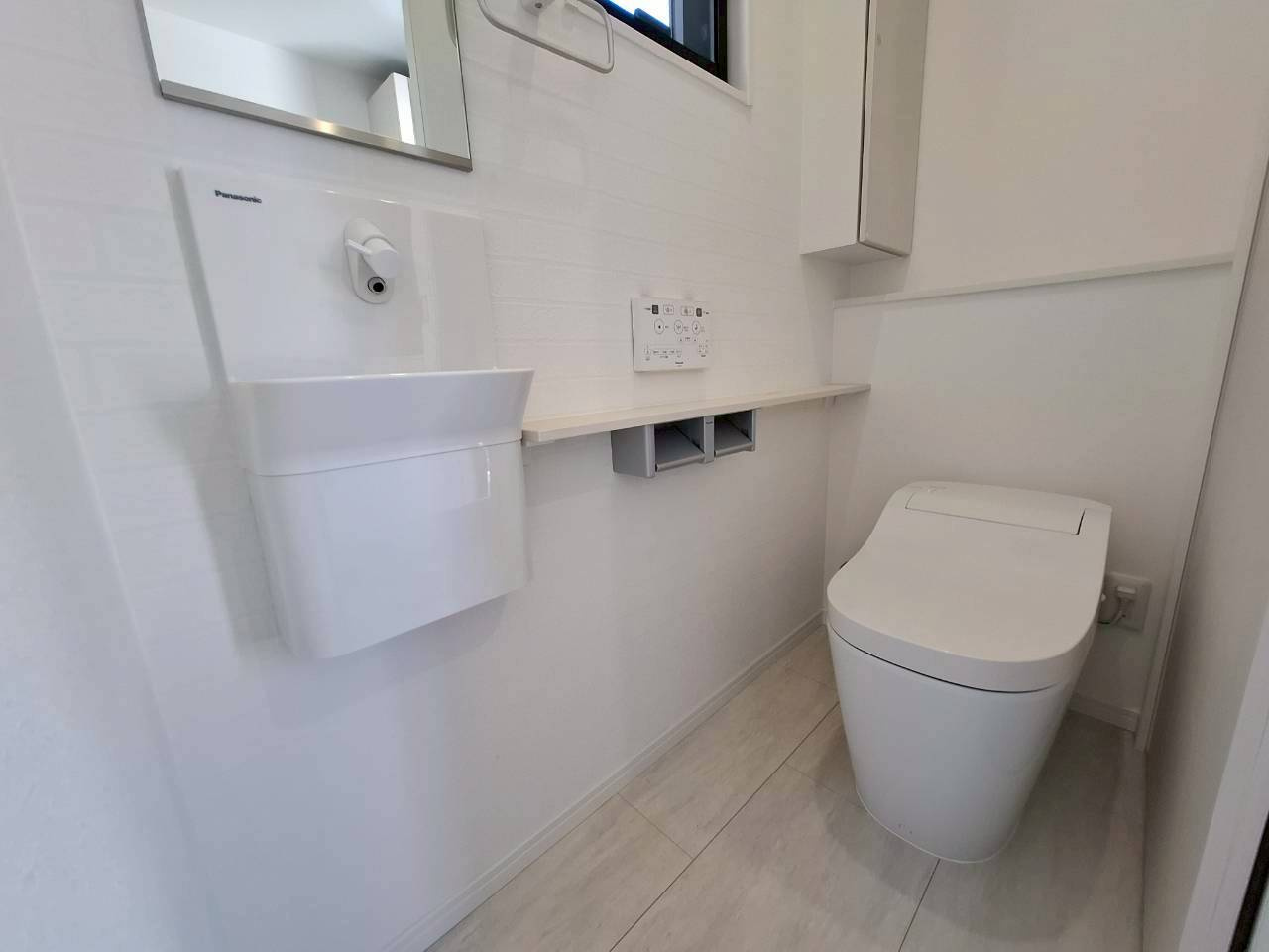 クローバーエース嘉手納屋良　3号棟のトイレ