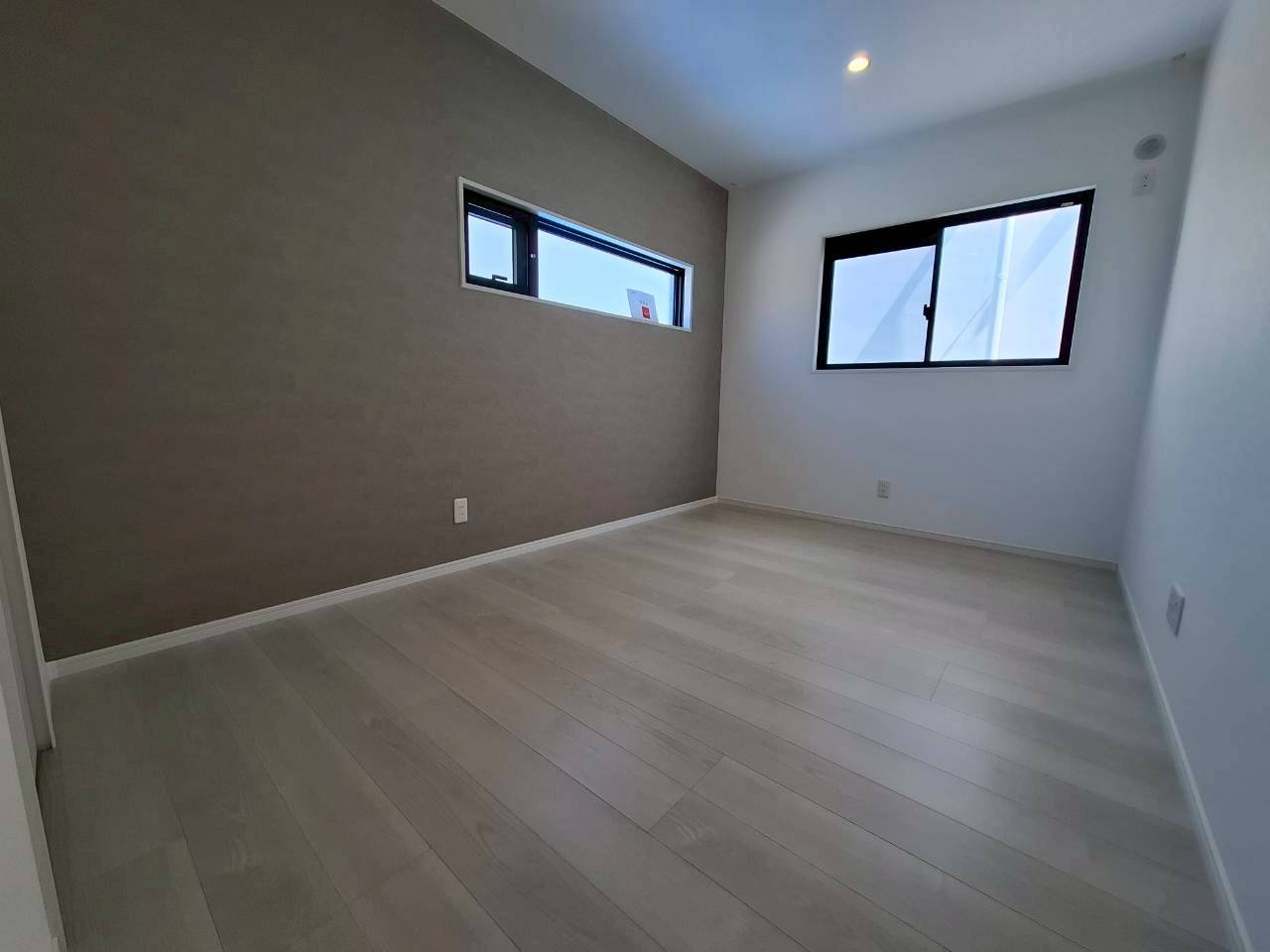 クローバーエース嘉手納屋良　3号棟の洋室|6.6帖