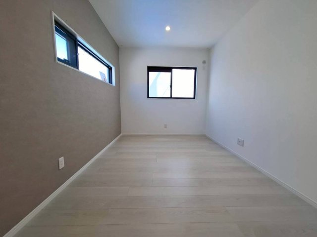 クローバーエース嘉手納屋良　3号棟の洋室|6.6帖